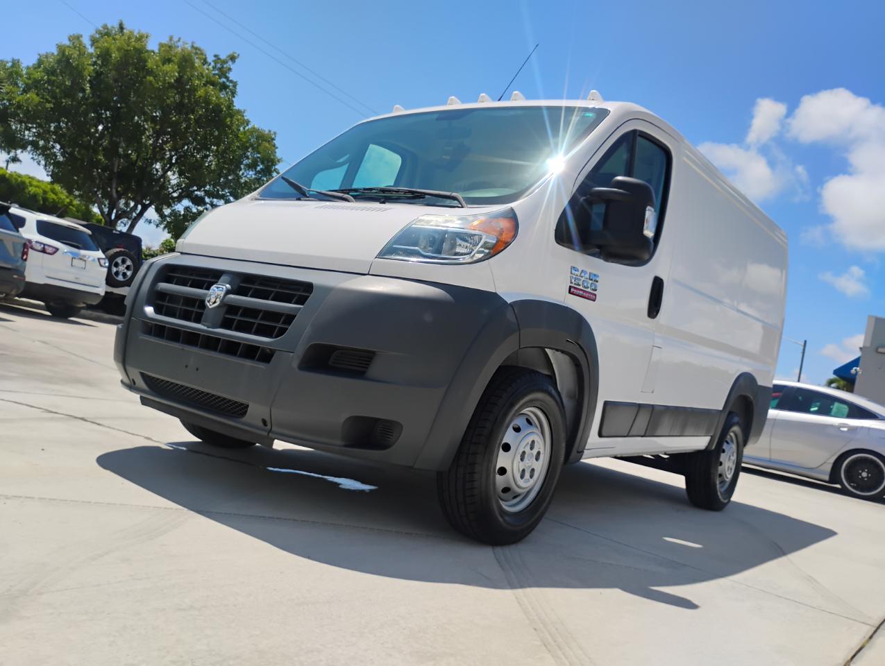 RAM Promaster 1500 Low Roof Tradesman 118-in. WB 2017