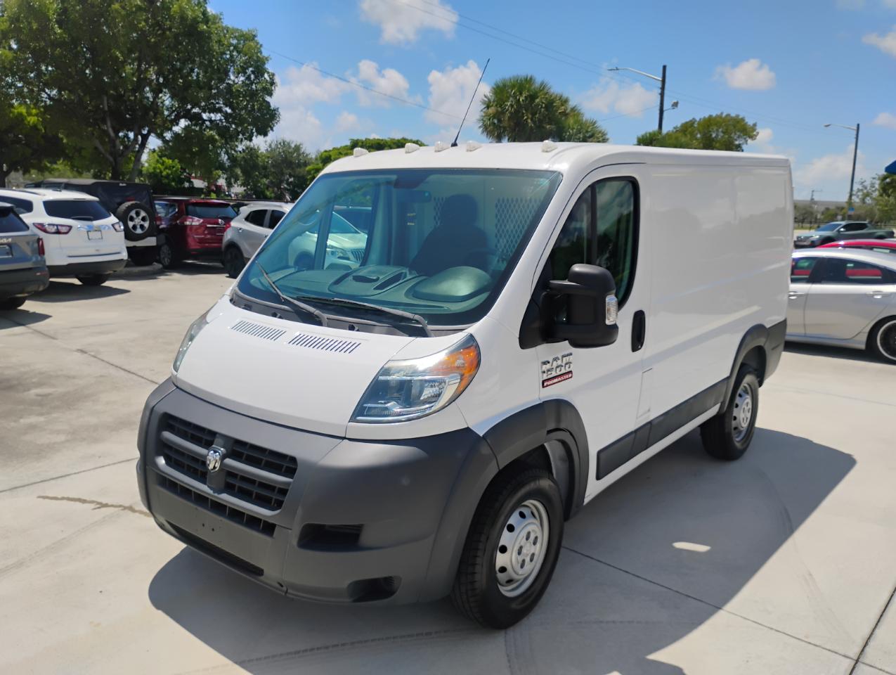 RAM Promaster 1500 Low Roof Tradesman 118-in. WB 2017