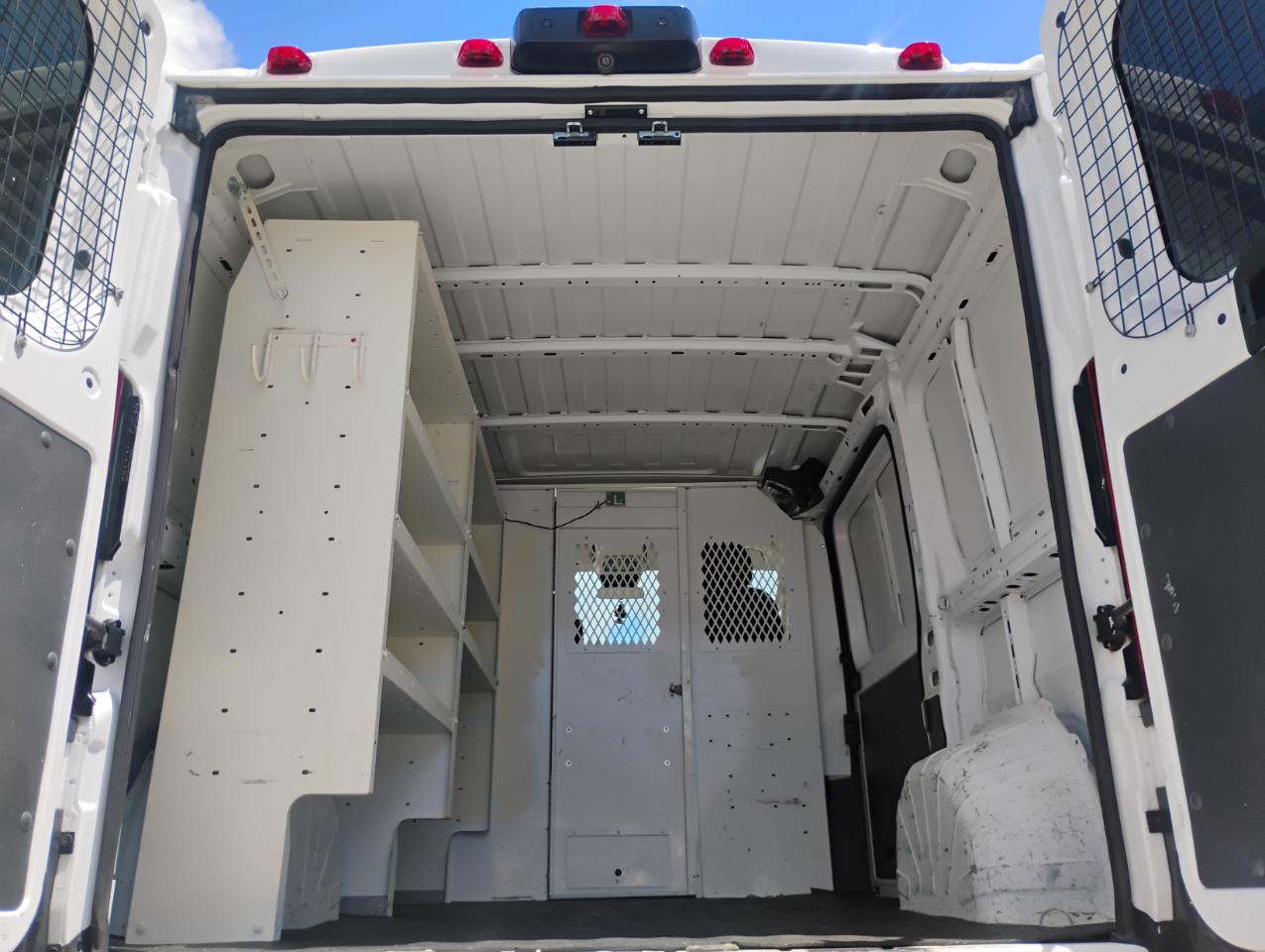 RAM Promaster 1500 Low Roof Tradesman 118-in. WB 2017