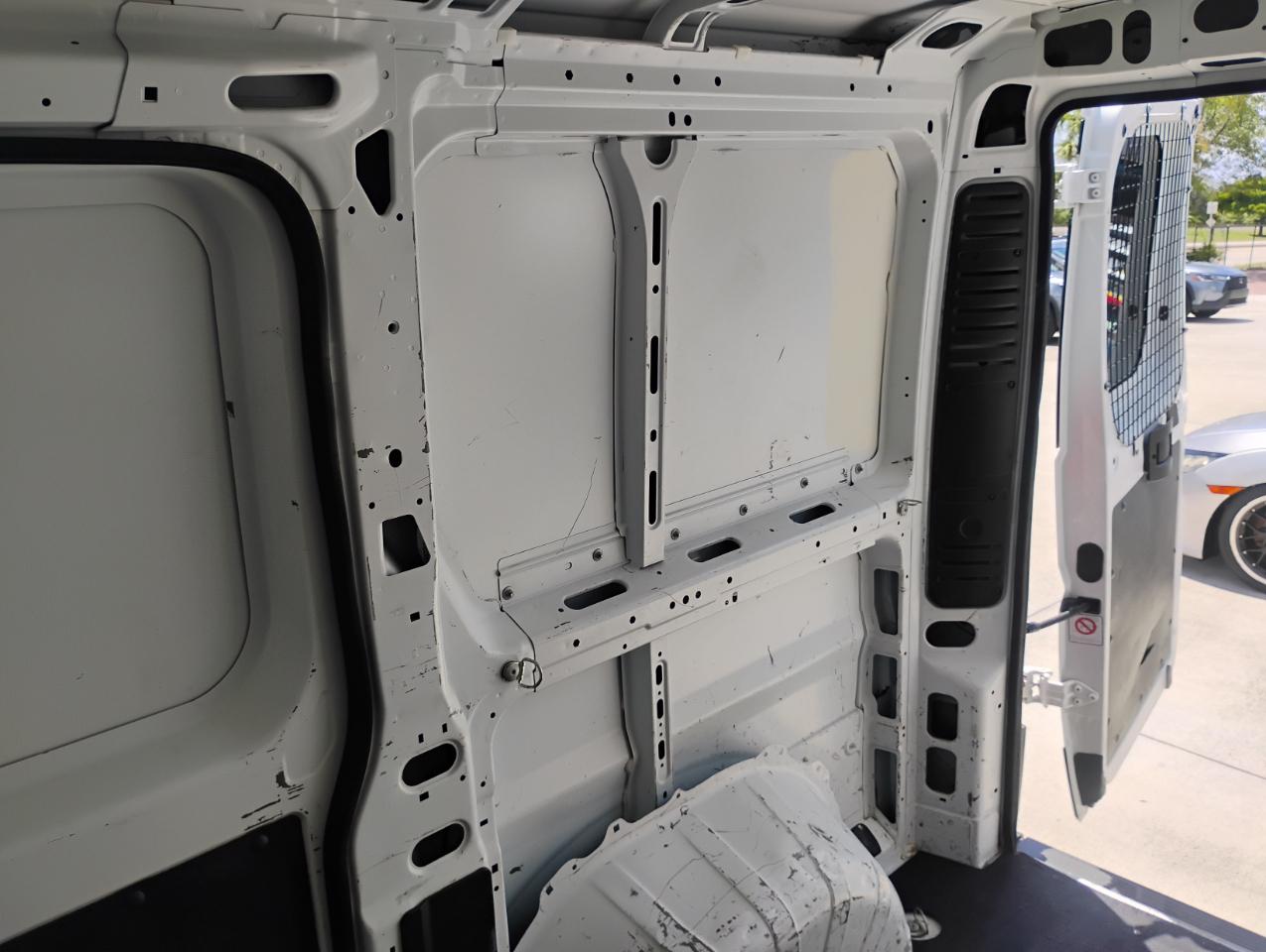 RAM Promaster 1500 Low Roof Tradesman 118-in. WB 2017