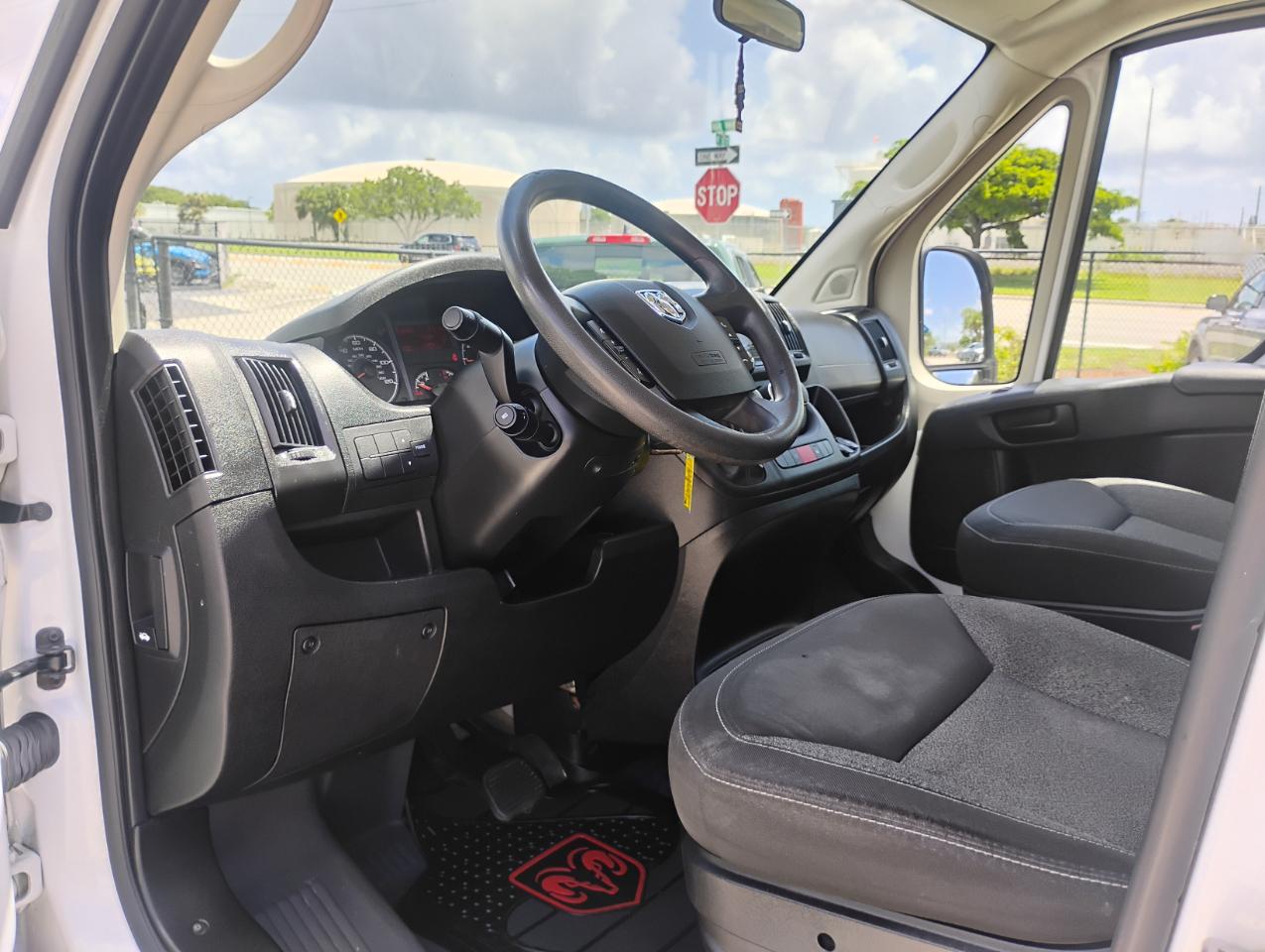 RAM Promaster 1500 Low Roof Tradesman 118-in. WB 2017
