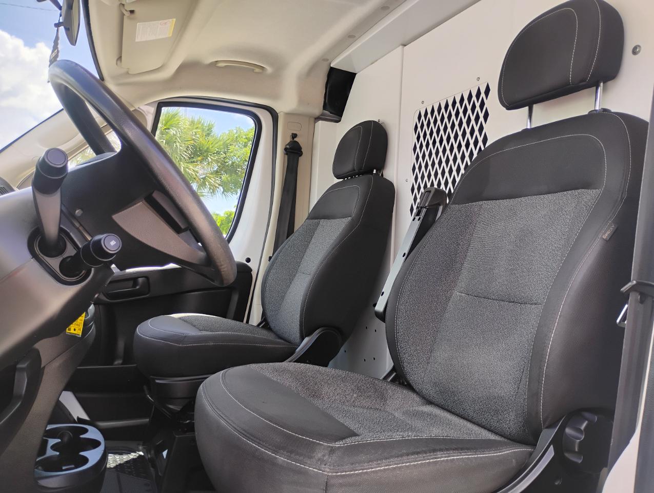 RAM Promaster 1500 Low Roof Tradesman 118-in. WB 2017