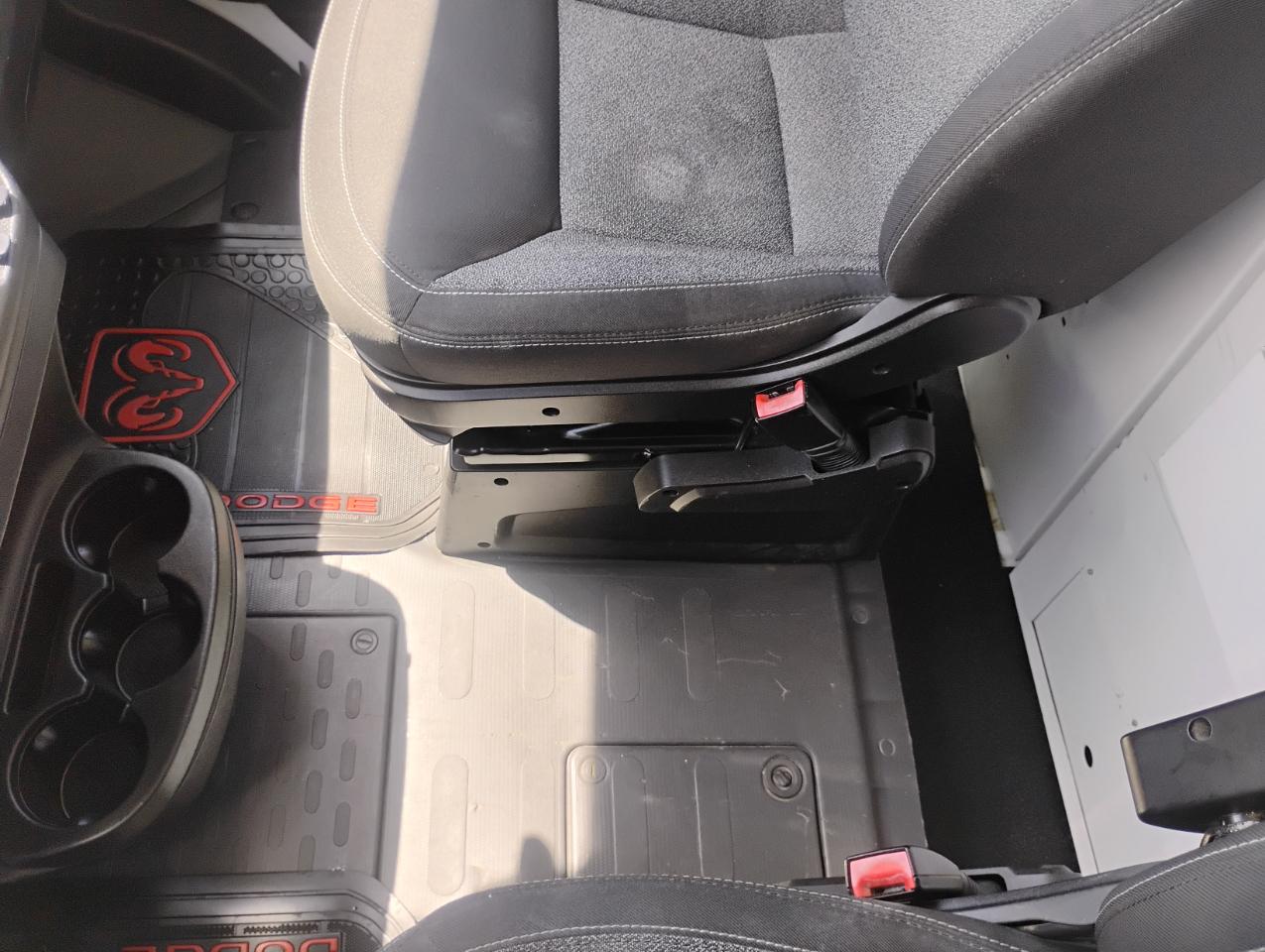 RAM Promaster 1500 Low Roof Tradesman 118-in. WB 2017