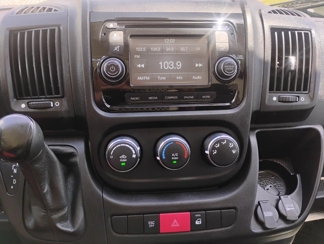 RAM Promaster 1500 Low Roof Tradesman 118-in. WB 2017