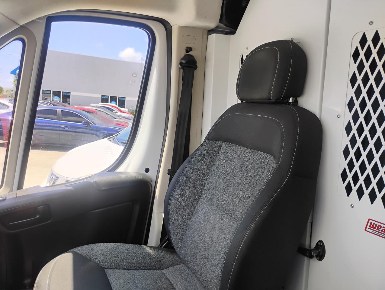 RAM Promaster 1500 Low Roof Tradesman 118-in. WB 2017