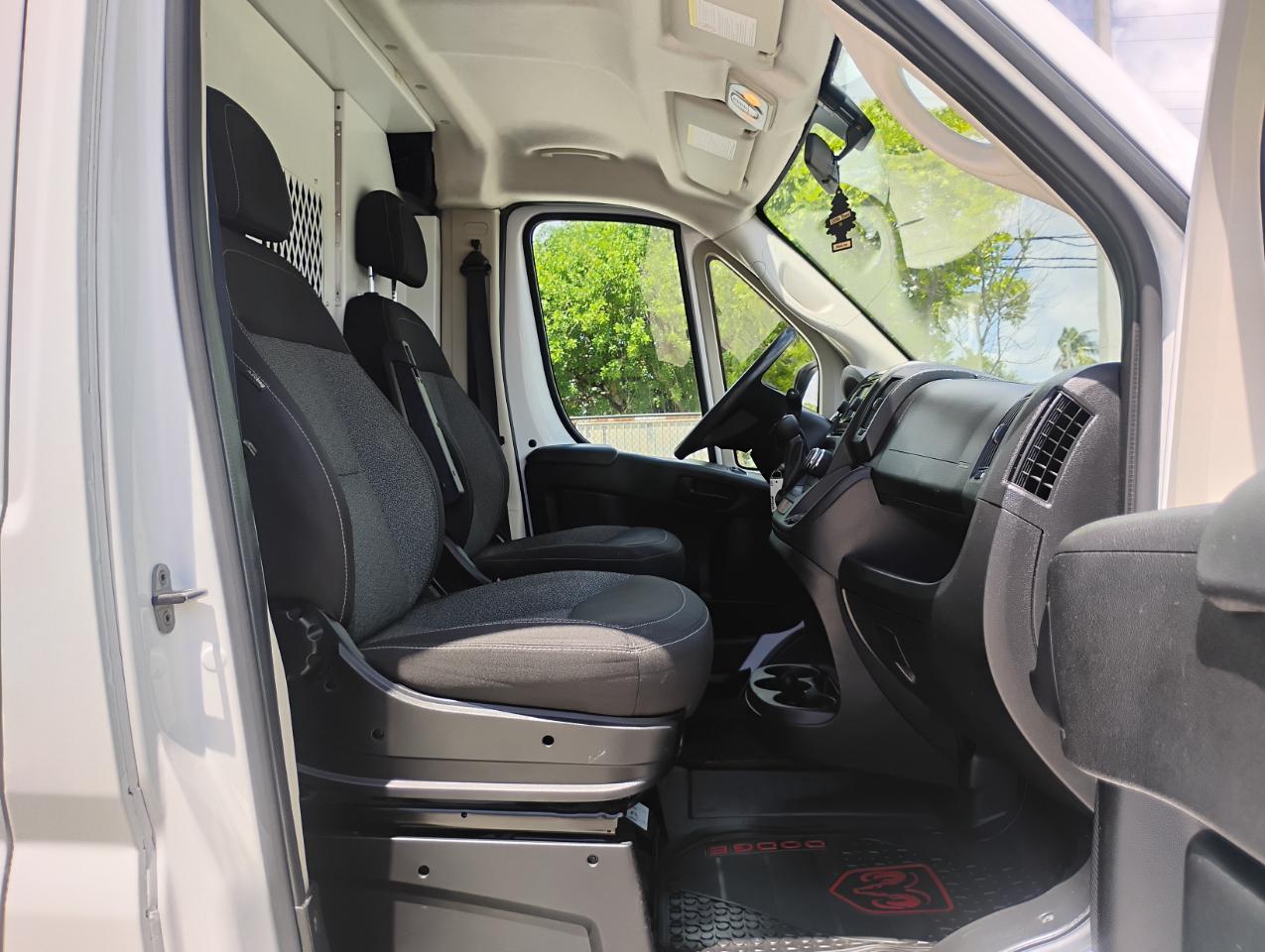 RAM Promaster 1500 Low Roof Tradesman 118-in. WB 2017
