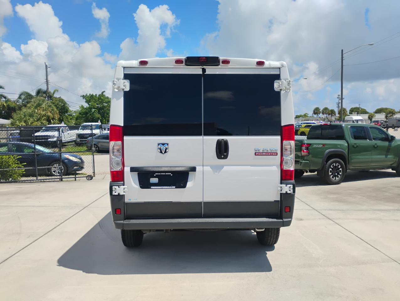 RAM Promaster 1500 Low Roof Tradesman 118-in. WB 2017