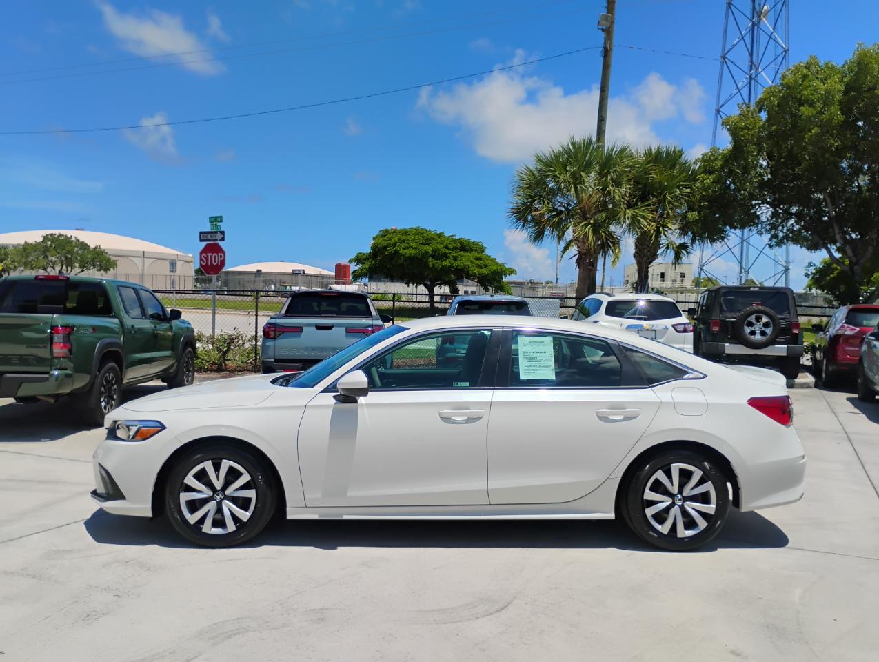 Honda Civic LX Sedan CVT 2024