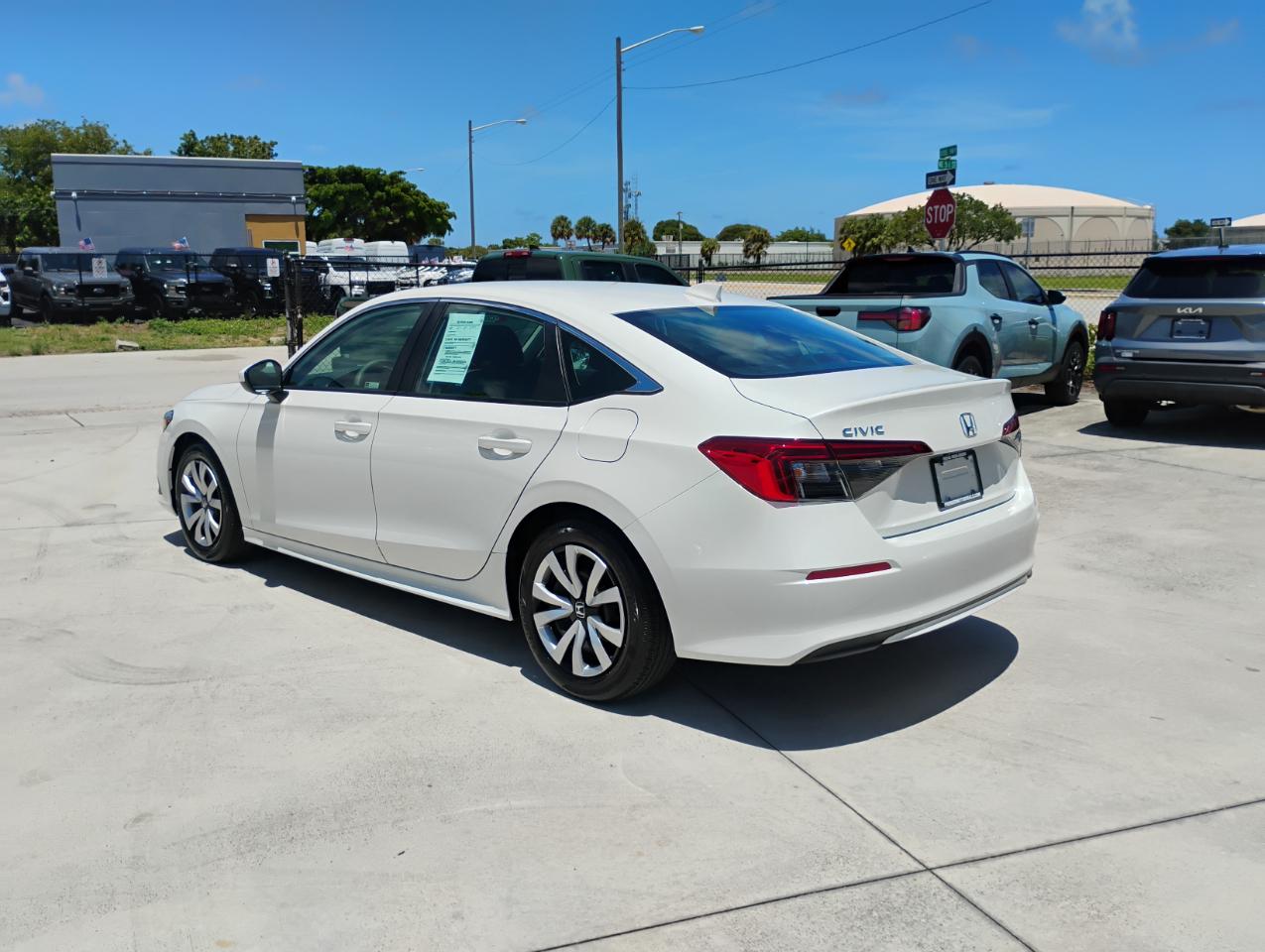 Honda Civic LX Sedan CVT 2024