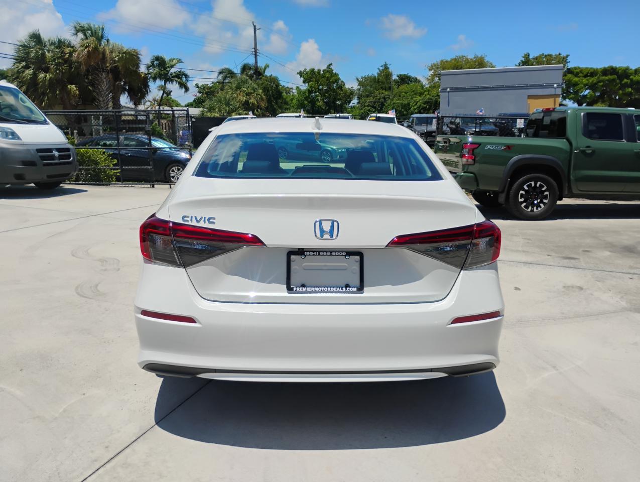 Honda Civic LX Sedan CVT 2024