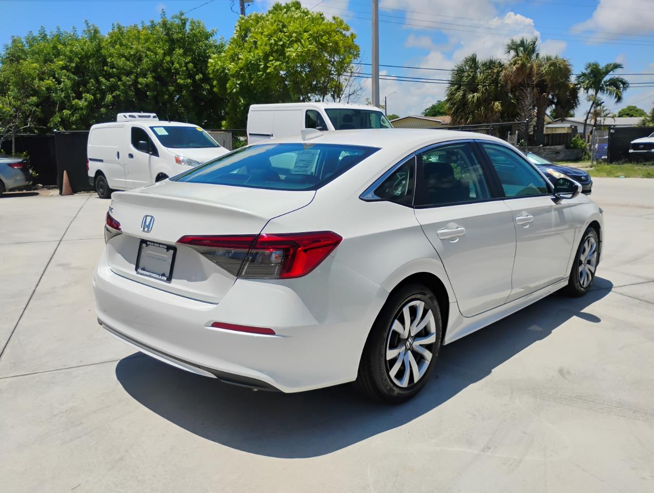 Honda Civic LX Sedan CVT 2024