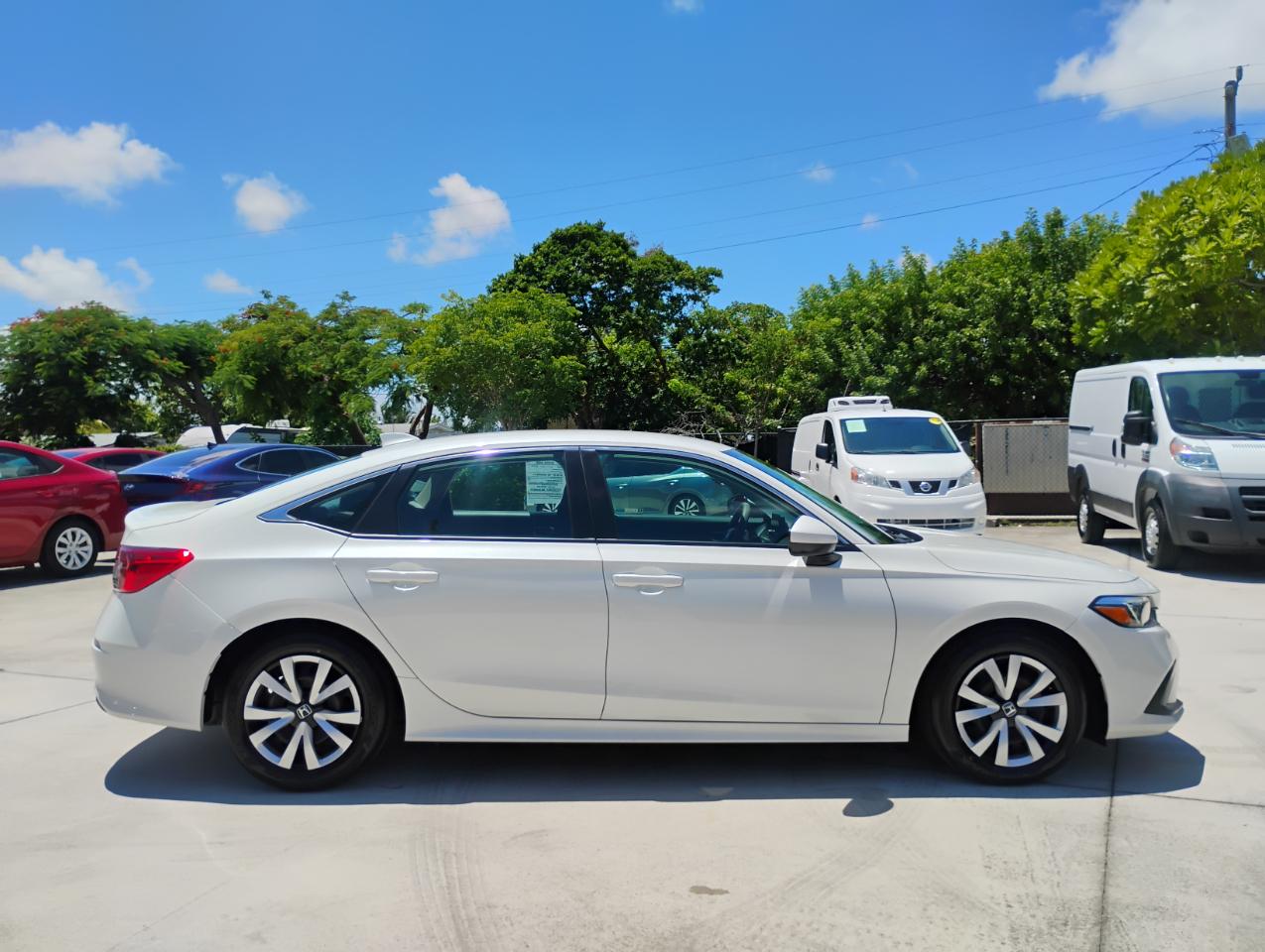 Honda Civic LX Sedan CVT 2024