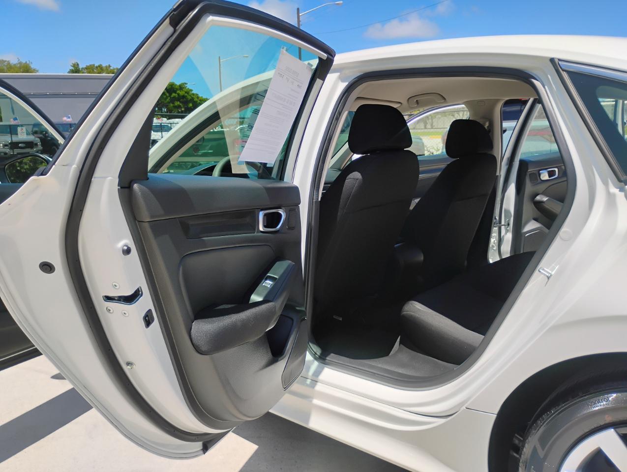 Honda Civic LX Sedan CVT 2024