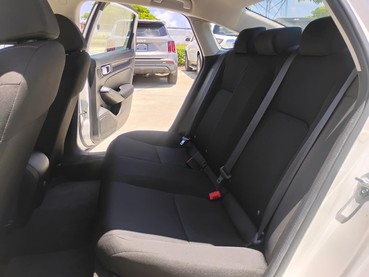 Honda Civic LX Sedan CVT 2024