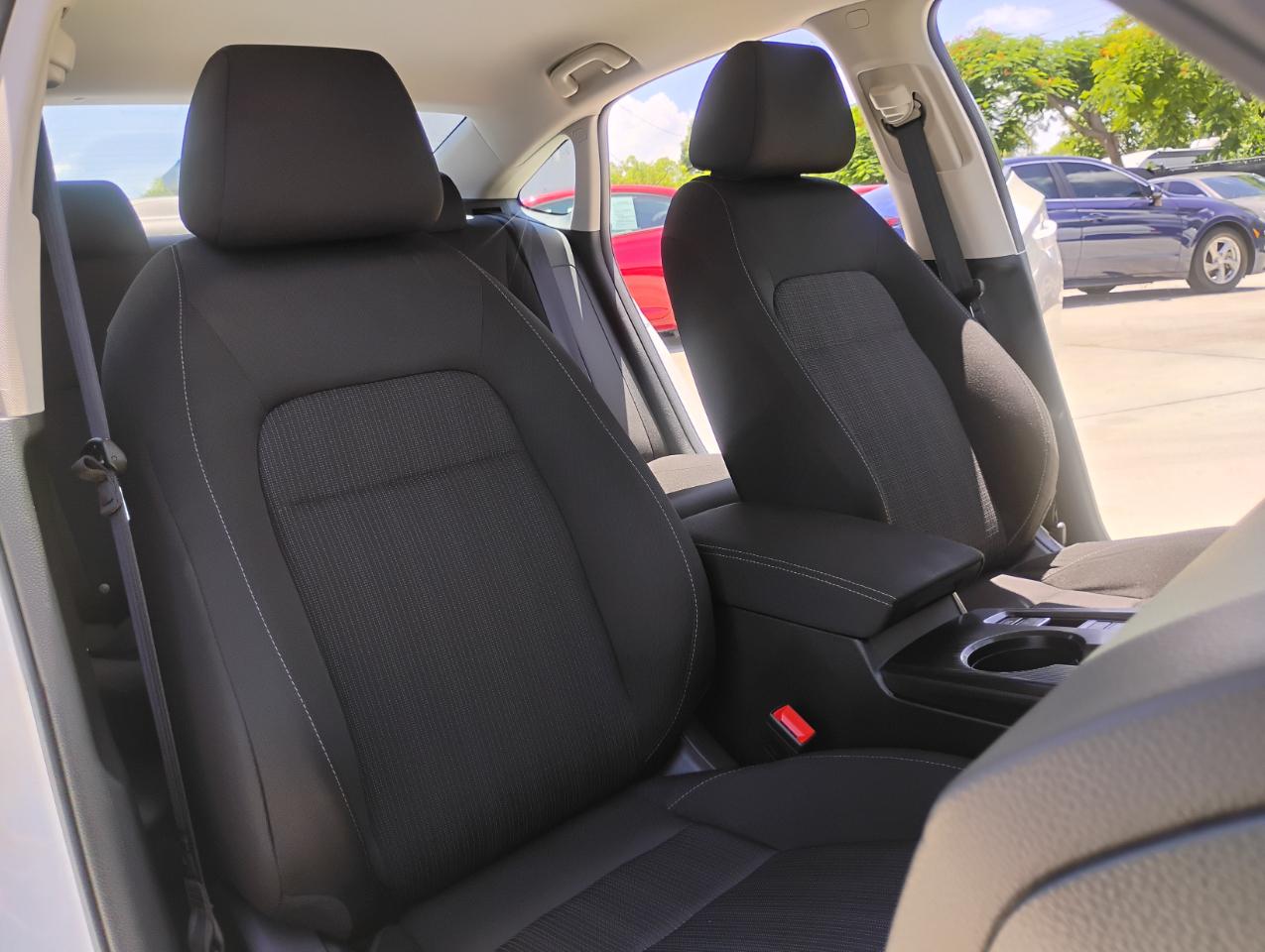 Honda Civic LX Sedan CVT 2024