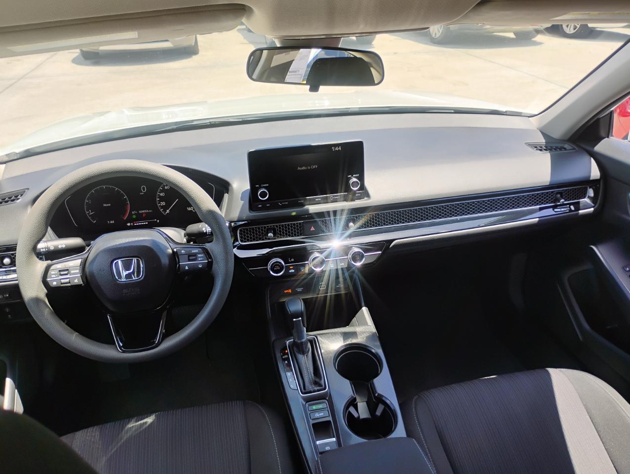 Honda Civic LX Sedan CVT 2024