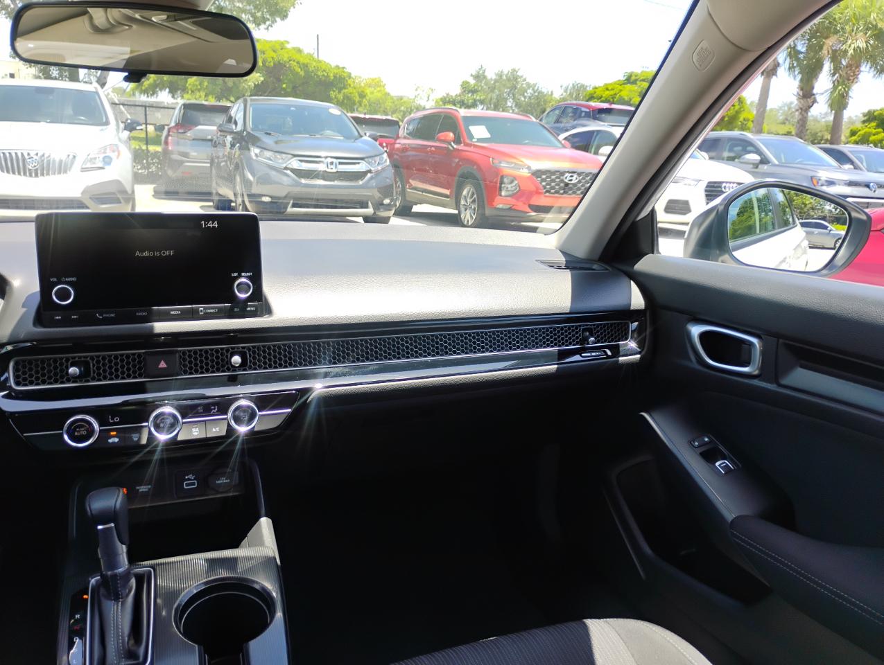 Honda Civic LX Sedan CVT 2024