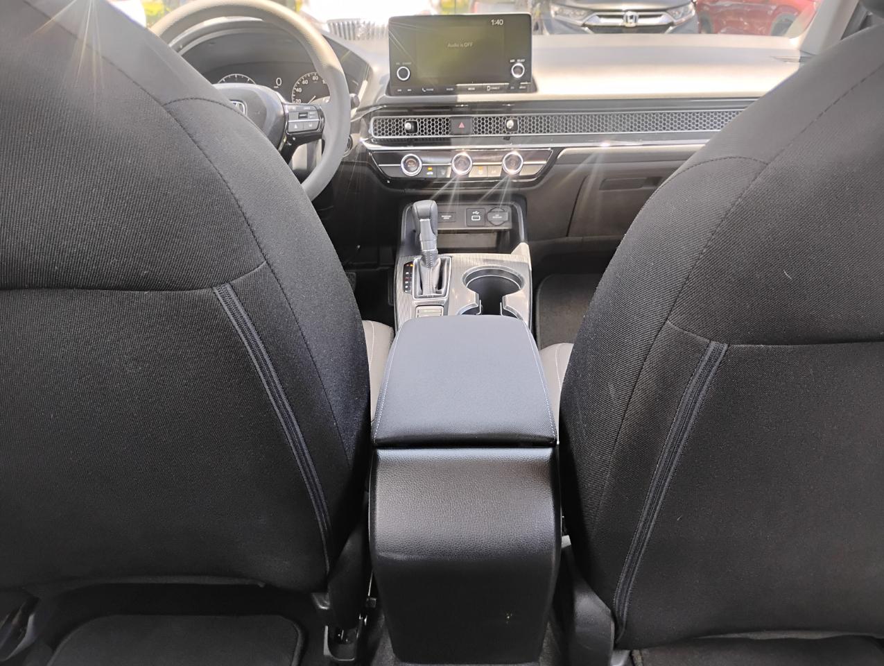 Honda Civic LX Sedan CVT 2024