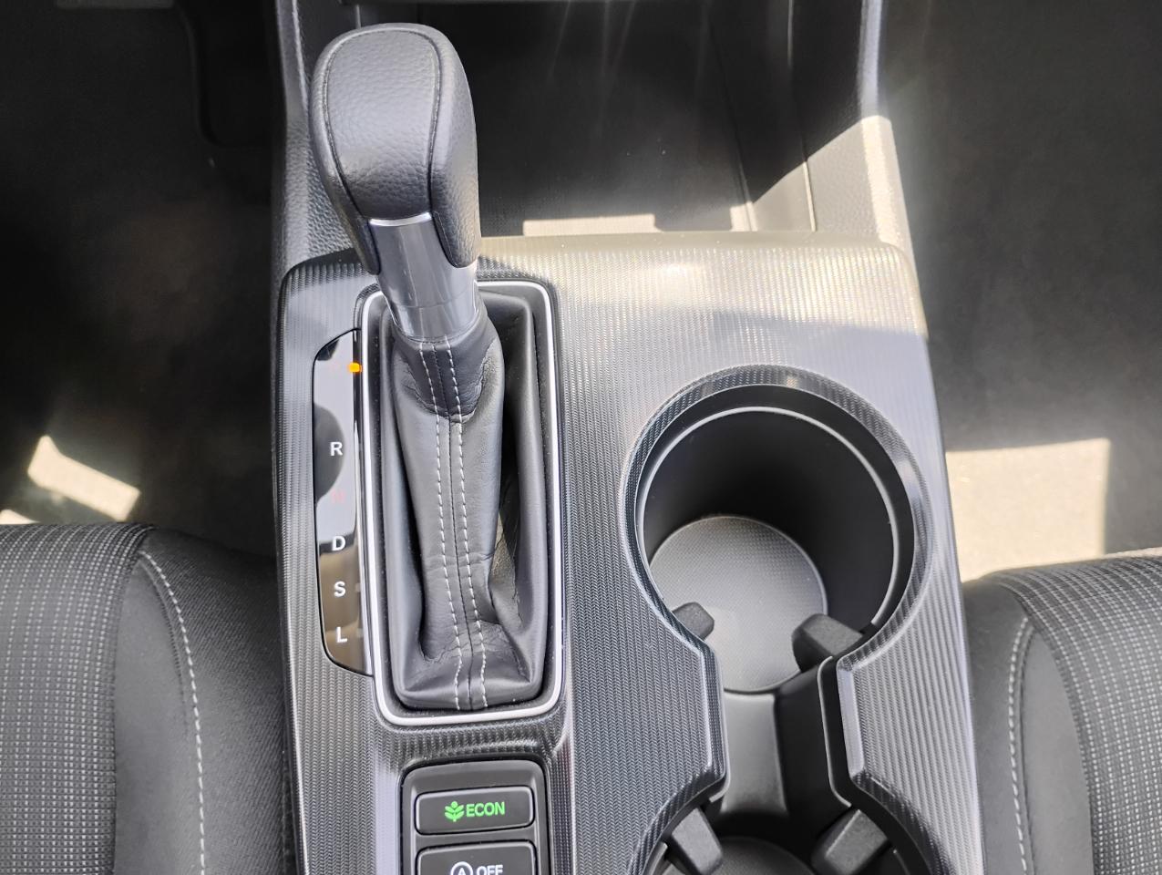 Honda Civic LX Sedan CVT 2024