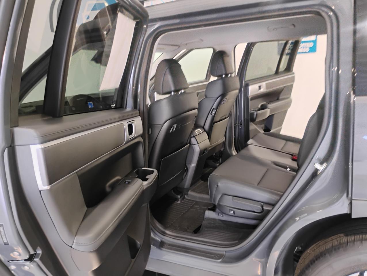 Hyundai Santa Fe SEL 2025