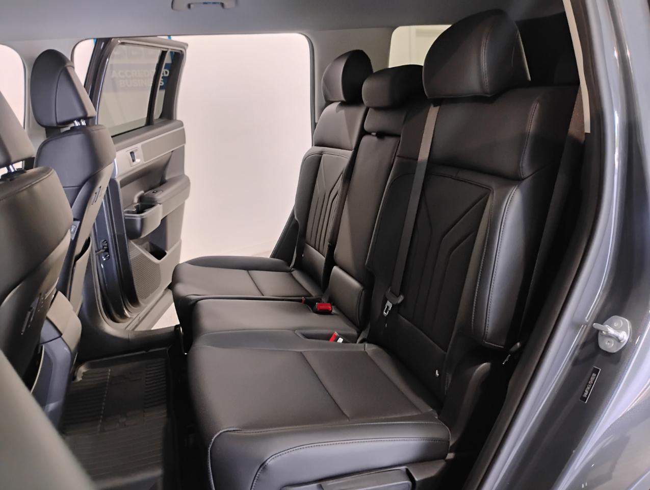 Hyundai Santa Fe SEL 2025