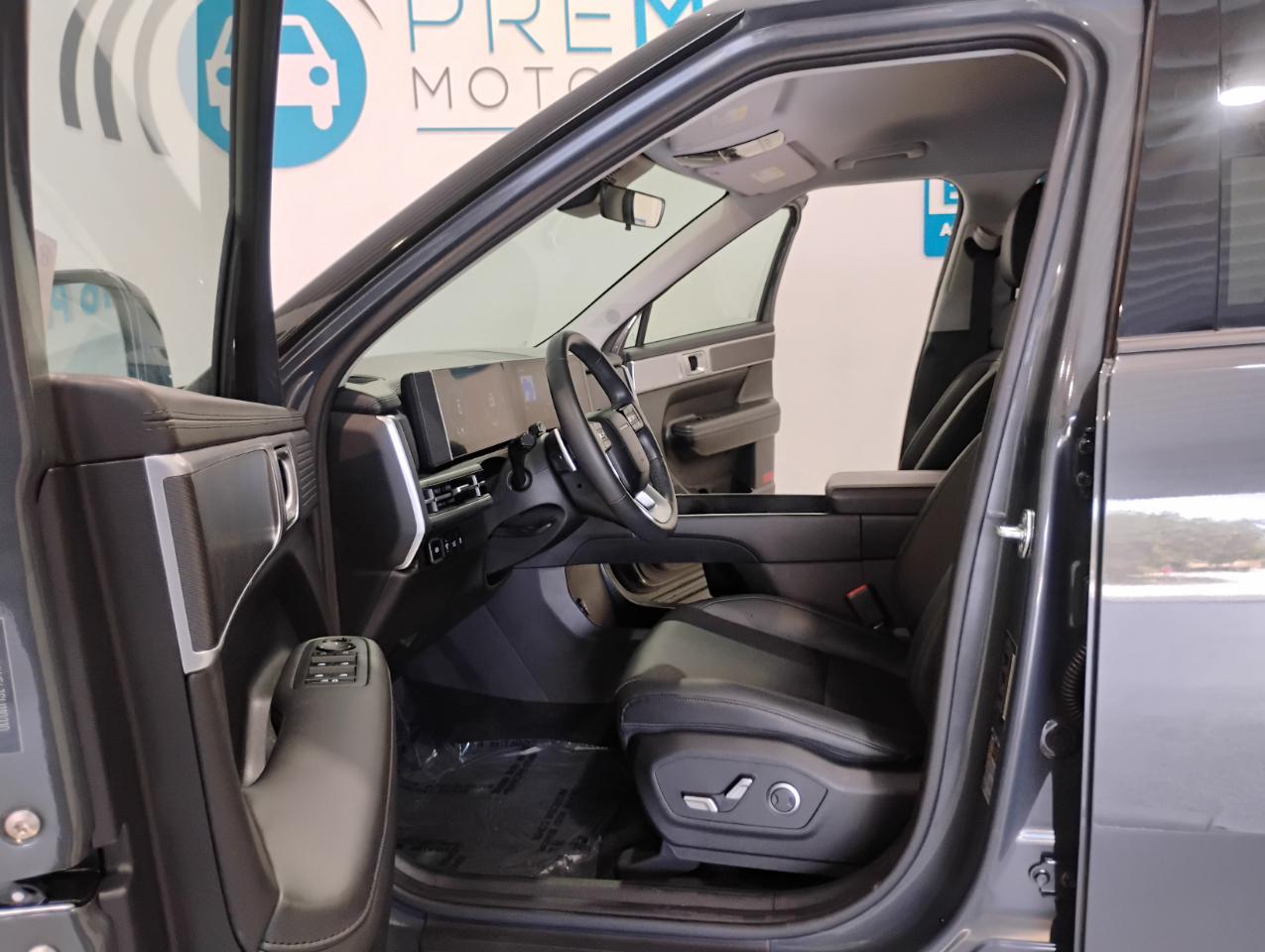 Hyundai Santa Fe SEL 2025