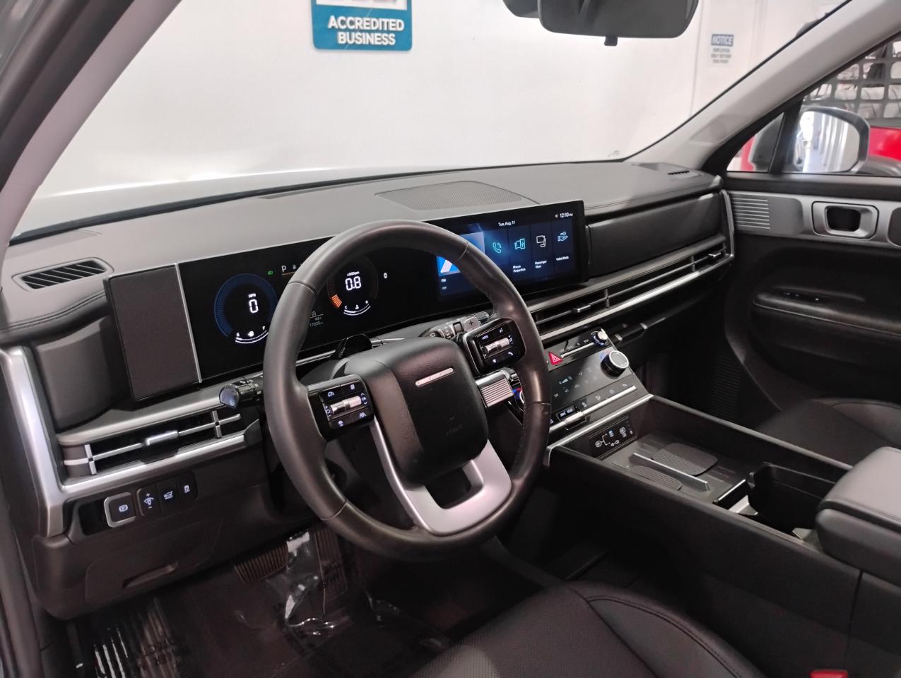Hyundai Santa Fe SEL 2025