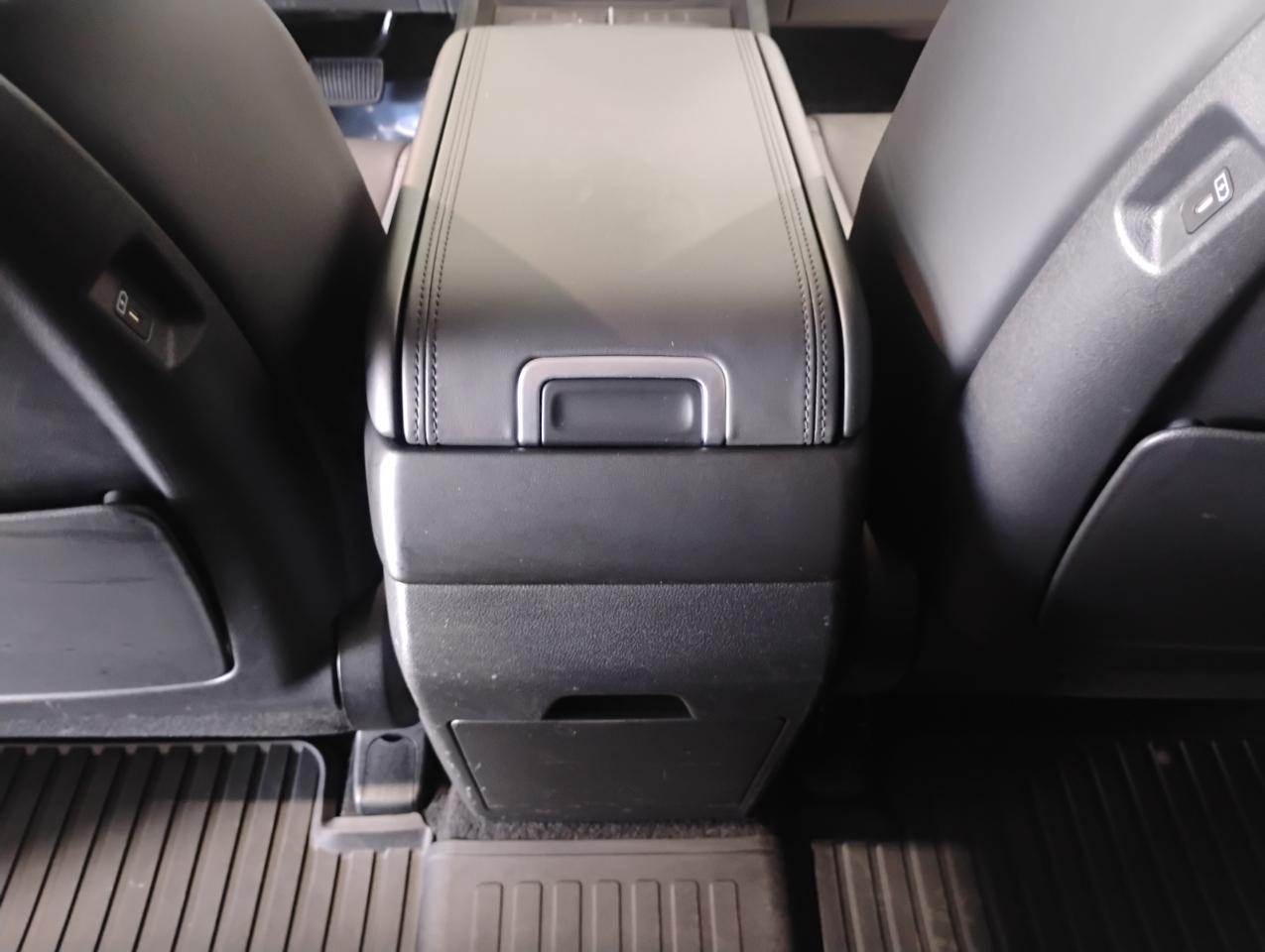 Hyundai Santa Fe SEL 2025
