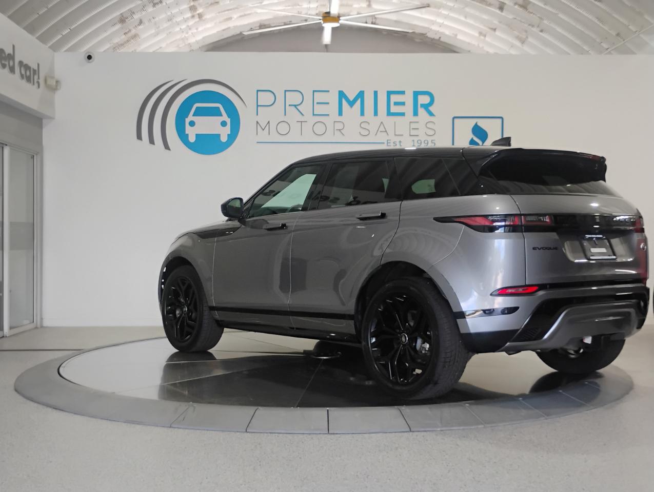Land Rover Range Rover Evoque R-Dynamic SE 2023