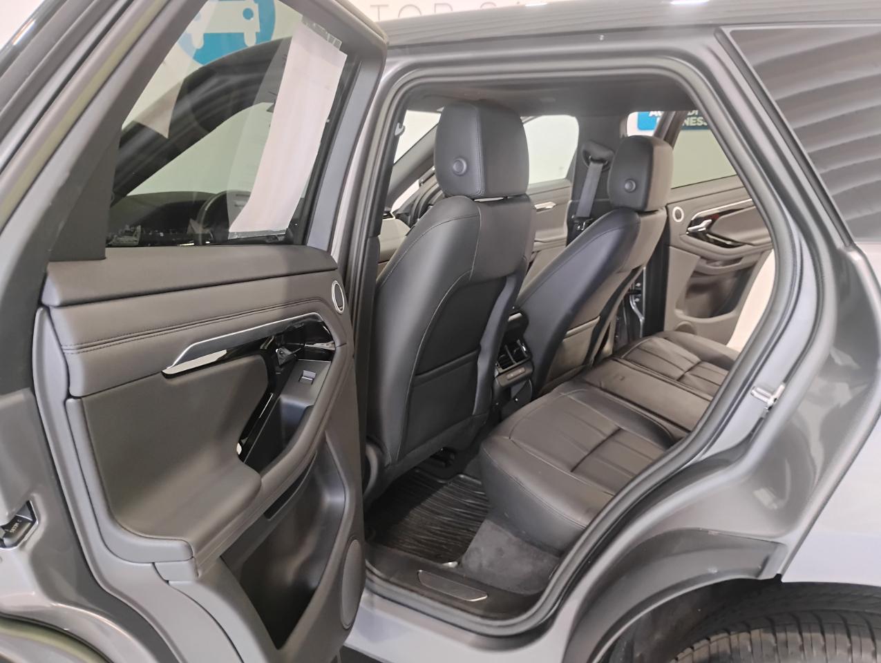 Land Rover Range Rover Evoque R-Dynamic SE 2023