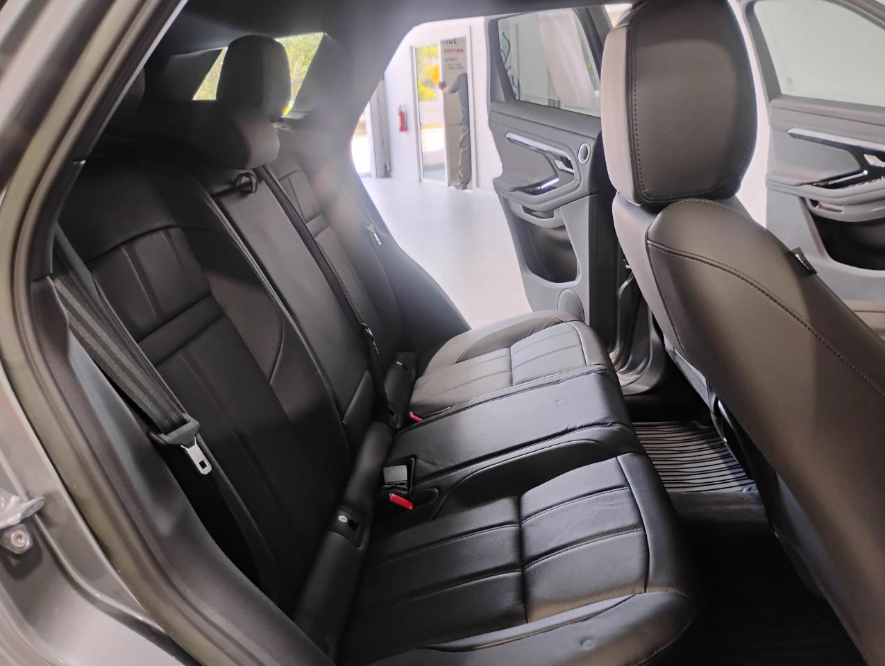 Land Rover Range Rover Evoque R-Dynamic SE 2023