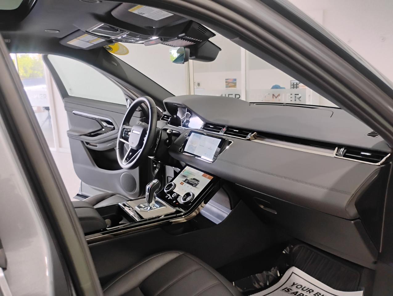 Land Rover Range Rover Evoque R-Dynamic SE 2023
