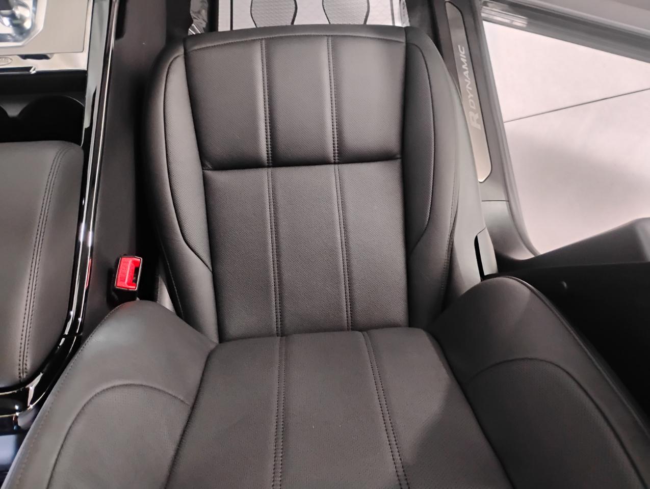 Land Rover Range Rover Evoque R-Dynamic SE 2023