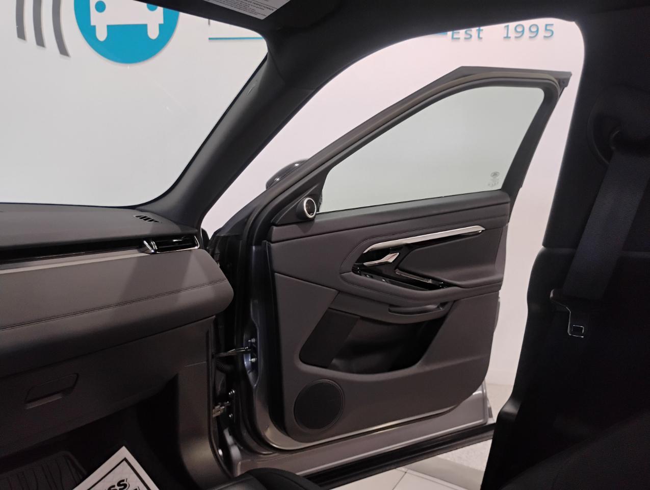 Land Rover Range Rover Evoque R-Dynamic SE 2023