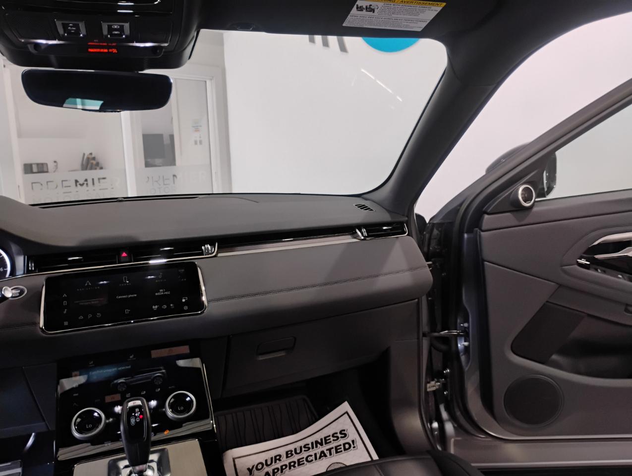 Land Rover Range Rover Evoque R-Dynamic SE 2023
