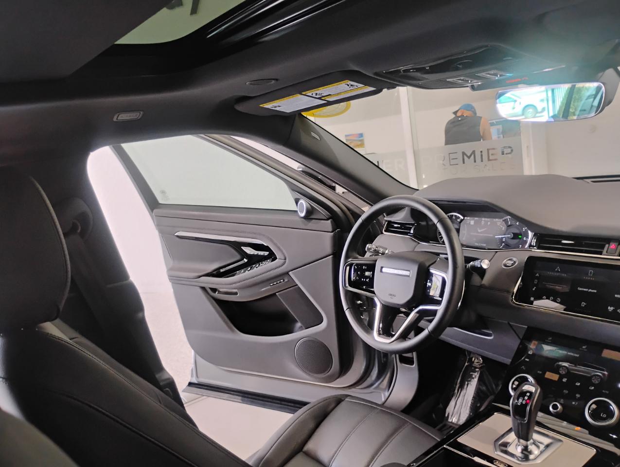 Land Rover Range Rover Evoque R-Dynamic SE 2023