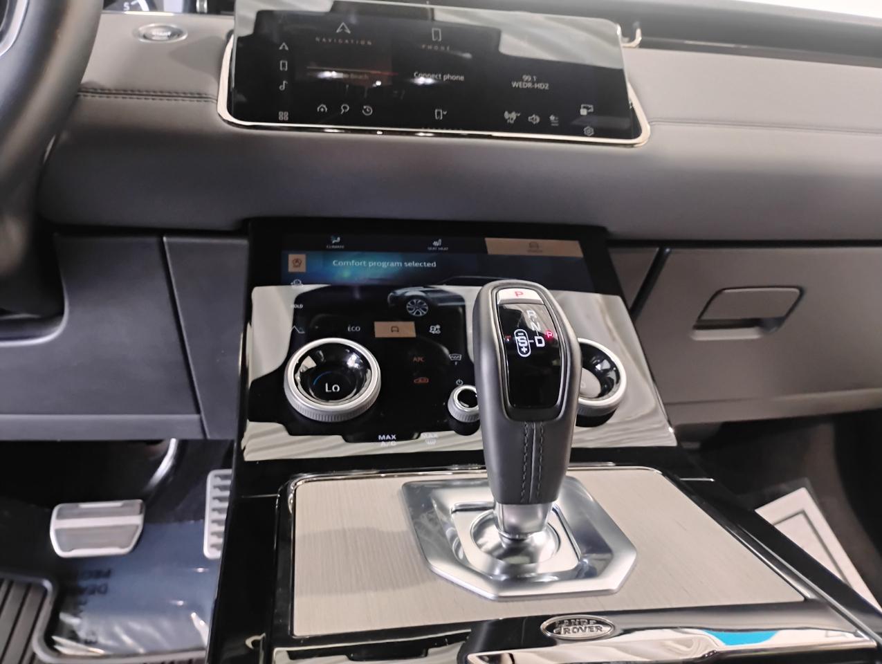 Land Rover Range Rover Evoque R-Dynamic SE 2023
