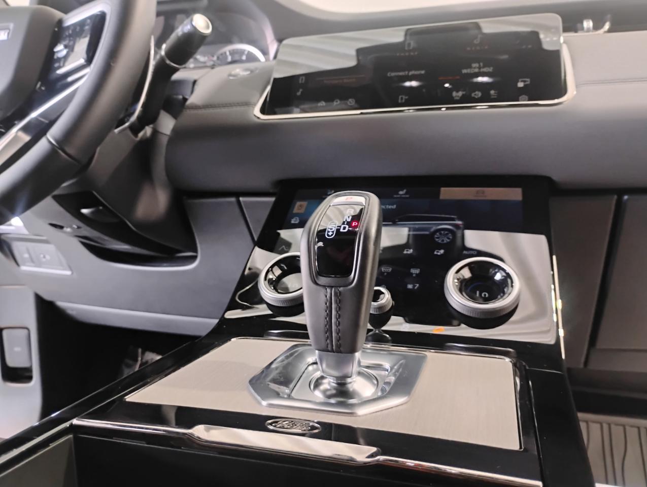 Land Rover Range Rover Evoque R-Dynamic SE 2023