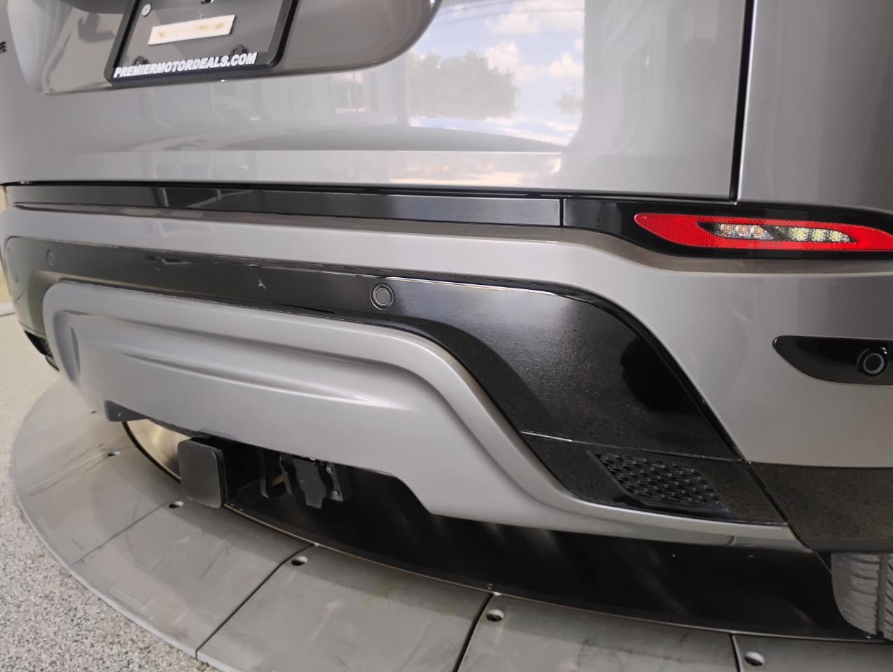 Land Rover Range Rover Evoque R-Dynamic SE 2023