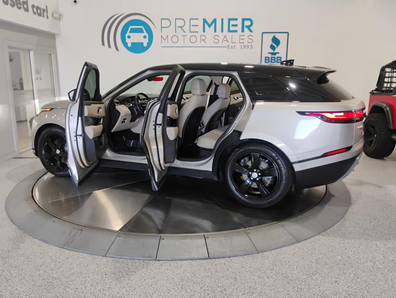 Land Rover Range Rover Velar S 2018