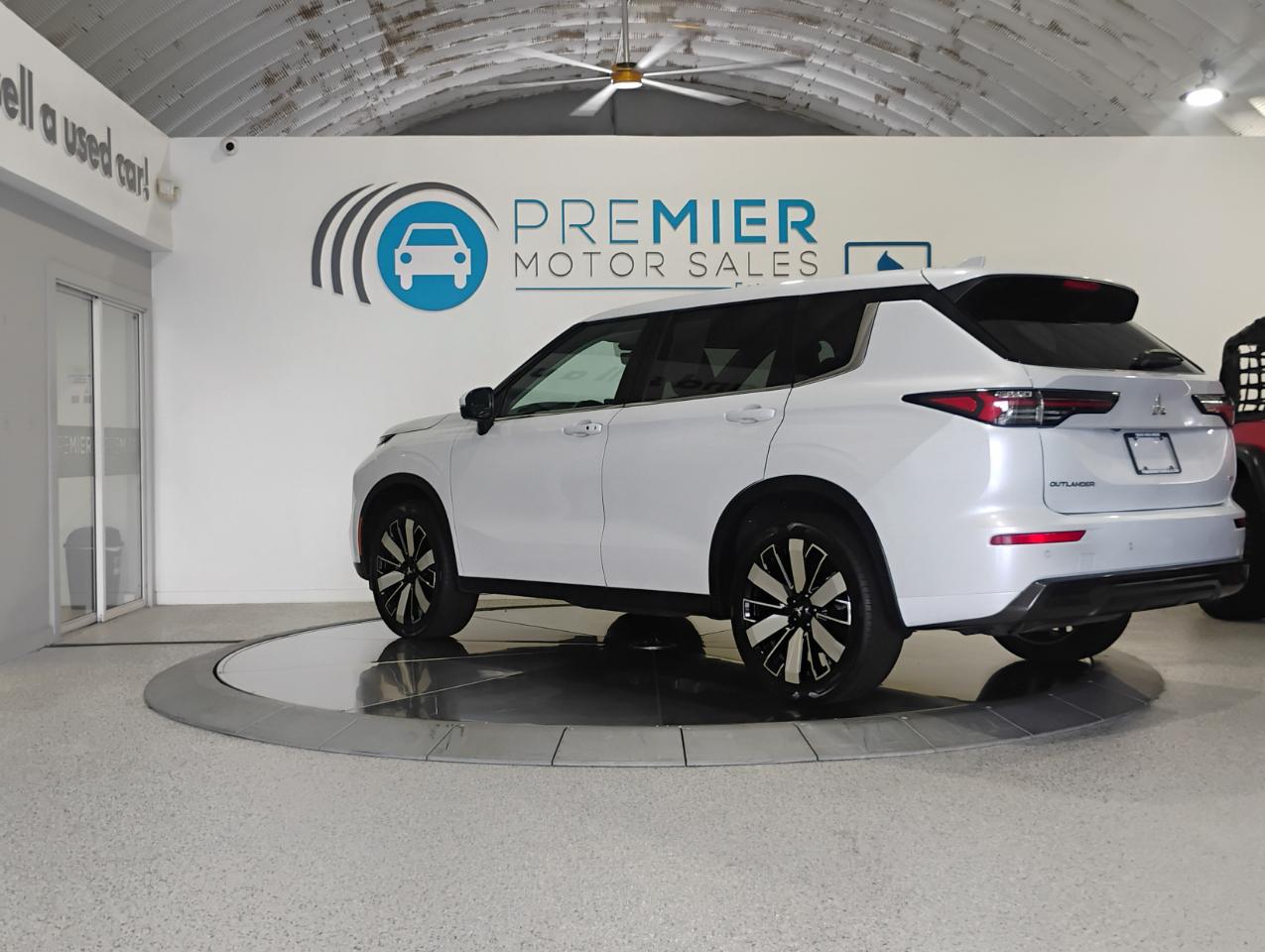 Mitsubishi Outlander SE 2WD 2025