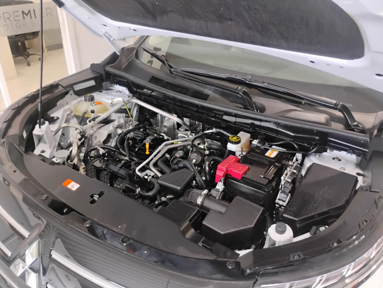 Mitsubishi Outlander SE 2WD 2025