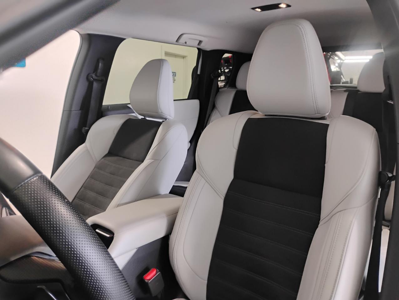 Mitsubishi Outlander SE 2WD 2025