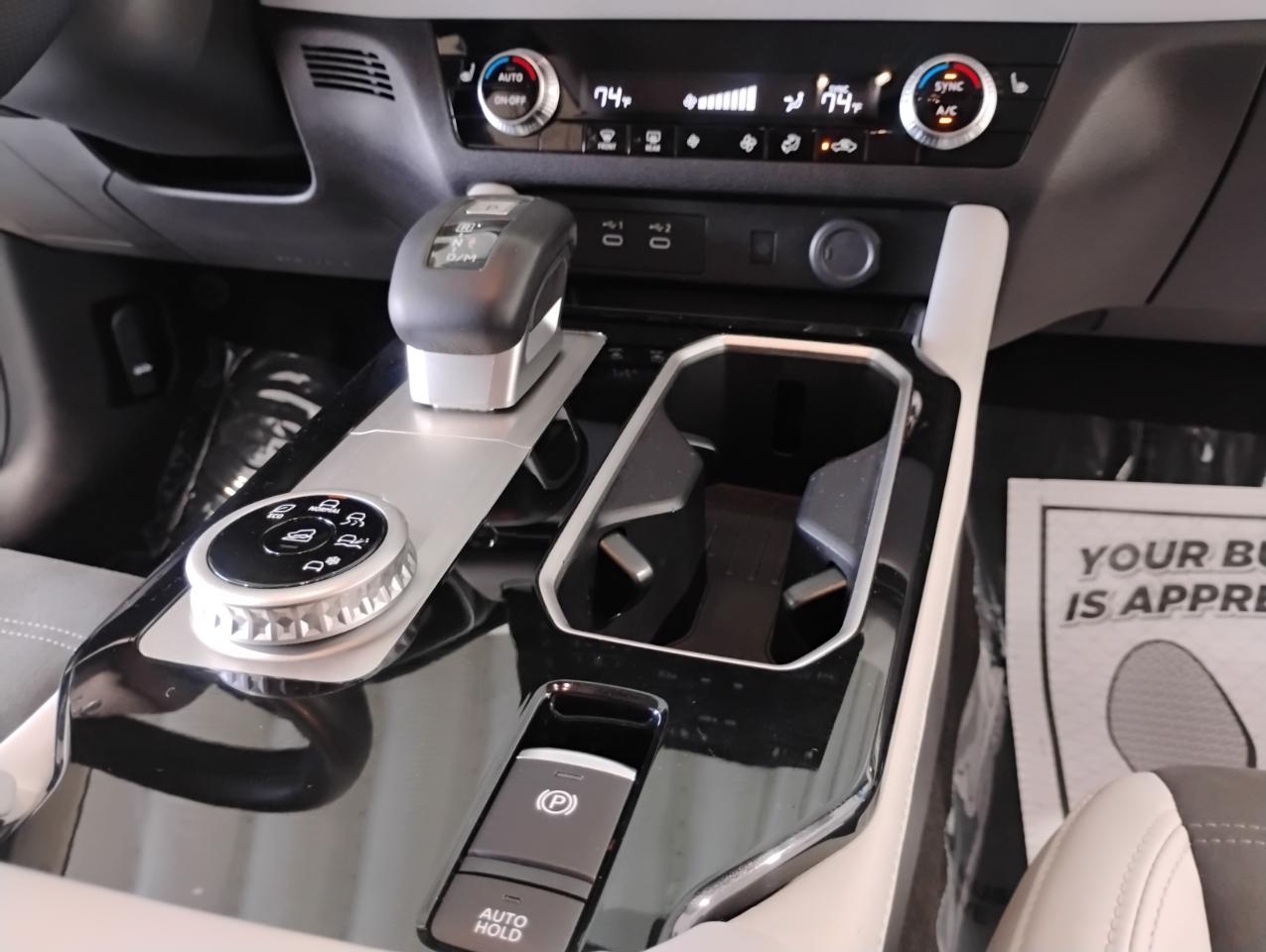 Mitsubishi Outlander SE 2WD 2025