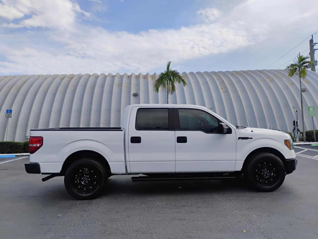 Ford F-150 Lariat SuperCrew 6.5-ft. Bed 2WD 2013