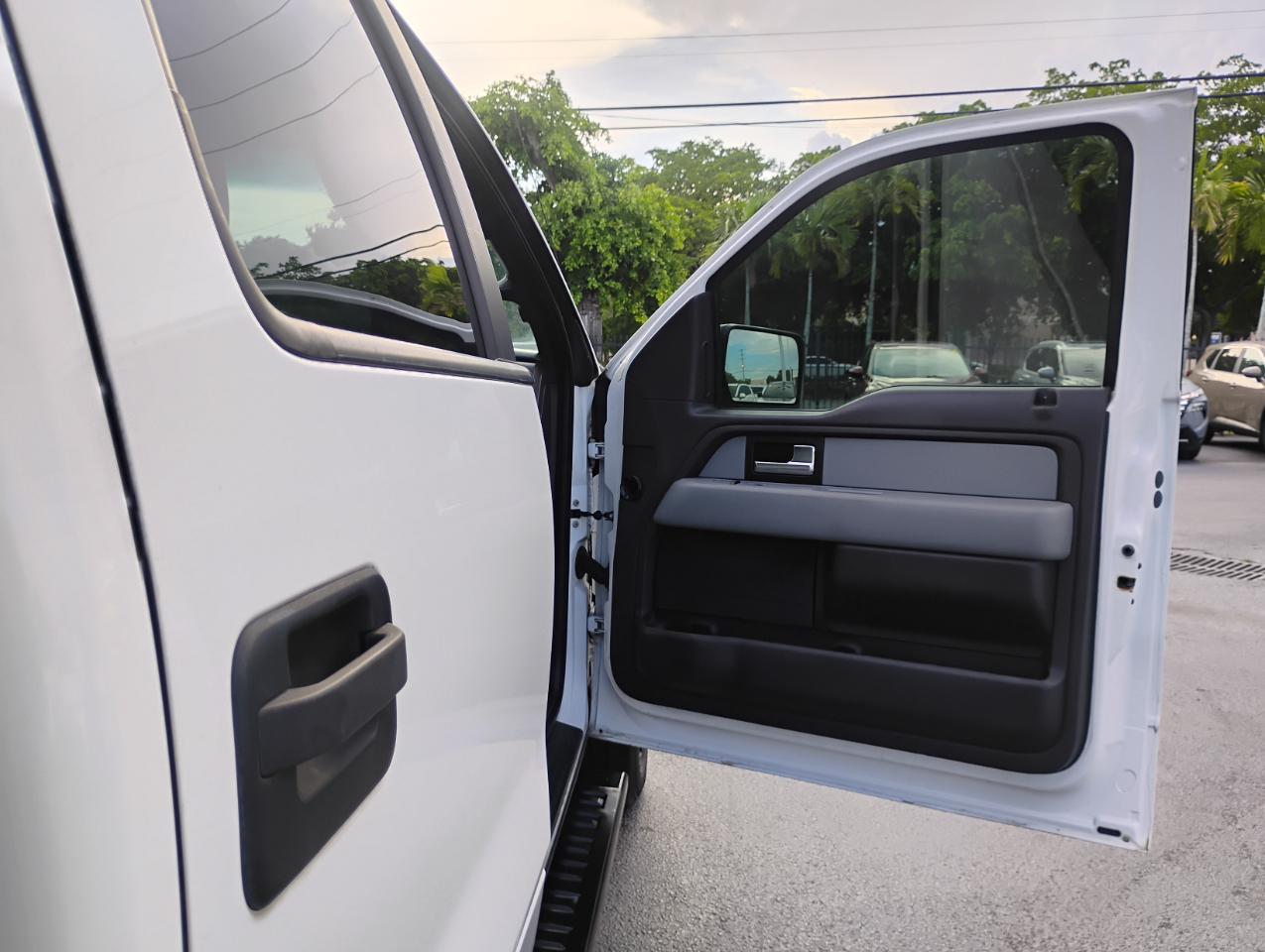 Ford F-150 Lariat SuperCrew 6.5-ft. Bed 2WD 2013