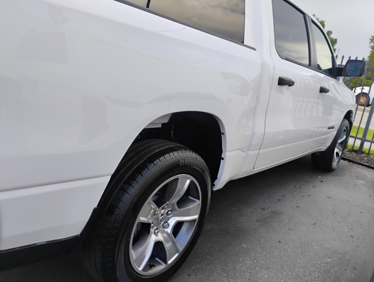 RAM 1500 Tradesman Crew Cab SWB 2WD 2025