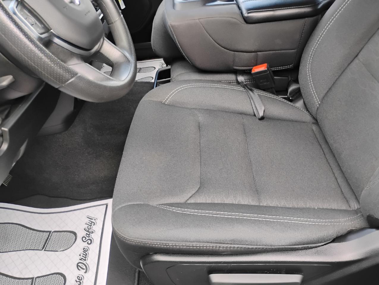 RAM 1500 Tradesman Crew Cab SWB 2WD 2025