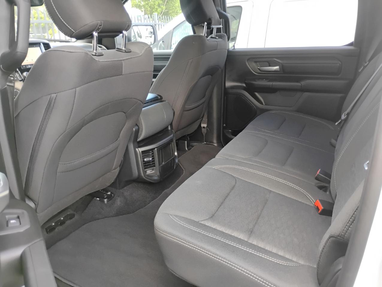 RAM 1500 Tradesman Crew Cab SWB 2WD 2025