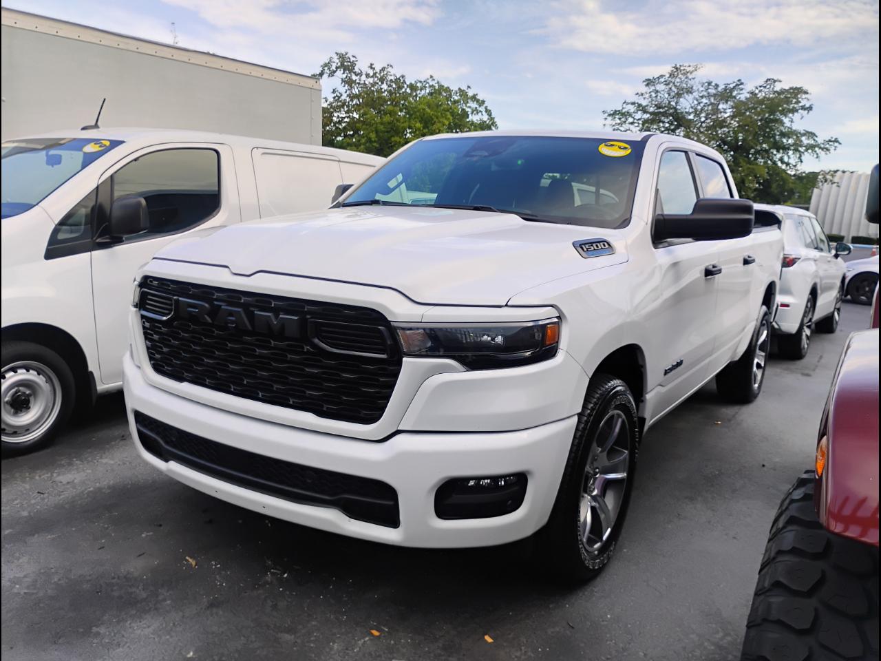 RAM 1500 Tradesman Crew Cab SWB 2WD 2025